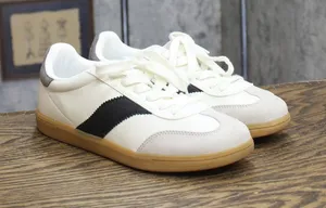 Universal Thread Low Top Lace-Up Sneakers Flat White Multi 7.5M thumbnail 1