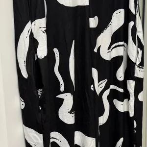 Black & White Abstract Maxi Dress – Size XL – NWT – Summer Outing Ready thumbnail 8