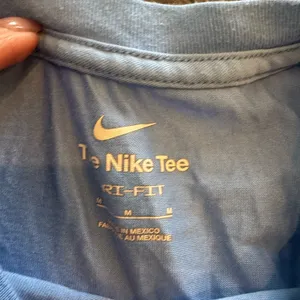 Nike UNC Light Blue Tar Heels Tee thumbnail 3