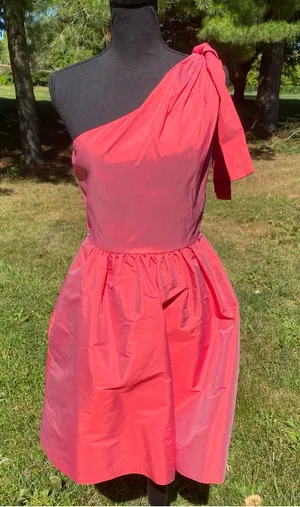 ALFRED SUNG One-Shoulder Coral Pink Cocktail Dress Firecracker Knee Length thumbnail 1