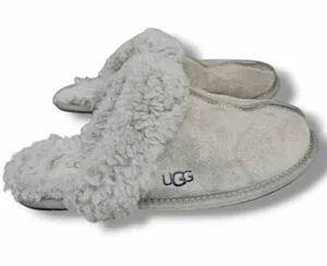 UGG Scuffette Size 6 thumbnail 1