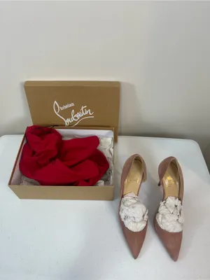 Brand New Christian Louboutin Blush Suede Pointed-Toe Pumps thumbnail 3