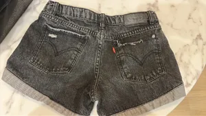 Levi’s girlfriend shorty shorts 14 reg black thumbnail 4
