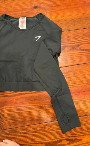 Green Gymshark Top Crop thumbnail 1