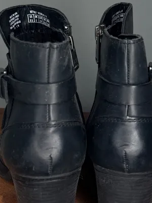 Rockport Black Leather Booties Size 8.5 thumbnail 2