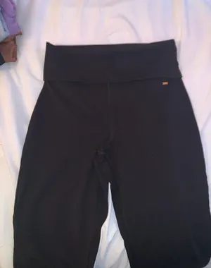 PINK Victoria’s Secret Black Foldover Flare Yoga Pants thumbnail 4