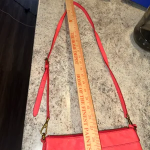 Fossil‎ Crossbody Bag bright Pink Leather Adjustable Strap Key Accent thumbnail 13