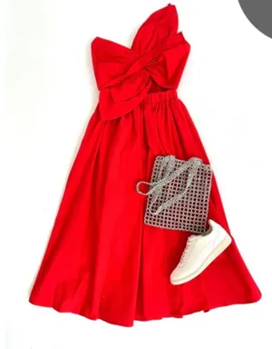 Red Dress Size M thumbnail 1