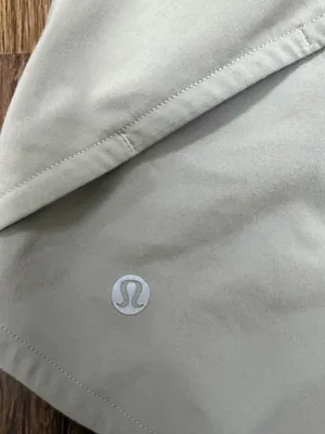 Lululemon Shorts thumbnail 3