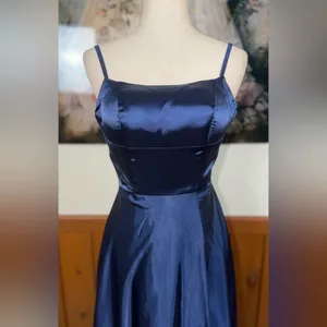 Gorgeous New Lecureler Navy Blue Satin Prom Gown thumbnail 4