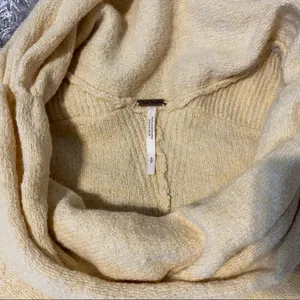 FREE PEOPLE - Strawberry Fields Cream Sweater thumbnail 6