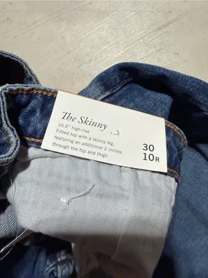 Abercrombie & fitch skinny high rise Distressed Jeans 30/10R curve love MSRP$89 thumbnail 8