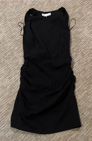 Zara Black Sleeveless Dress thumbnail 1