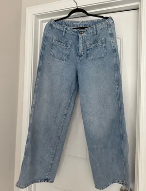 Old Navy Jeans thumbnail 1