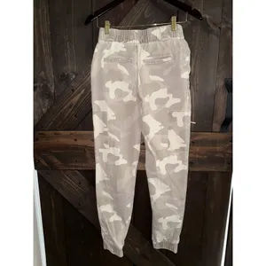 Hollister Sz Small S Ultra High Rise Tan Camo Jogger Pants Soft Denim Jeans‎ thumbnail 5