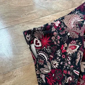 Floral Print Skirt Red Size L thumbnail 2