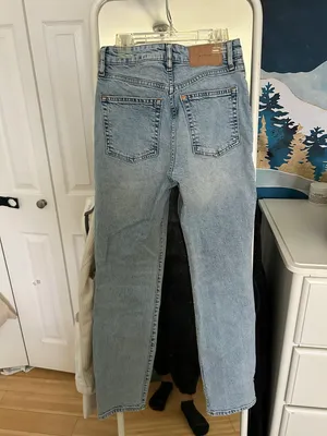 H&M Mom Jeans thumbnail 3