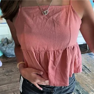 PacSun cropped top thumbnail 1