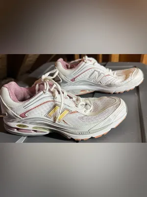 New Balance White and Pink Women's Athletic Sneakers thumbnail 3