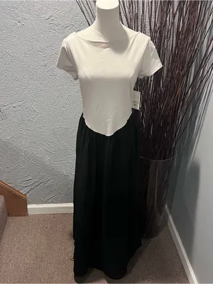 🌺A New Day Black And White Short Sleeve Maxi Dress Size Medium🌺 thumbnail 3