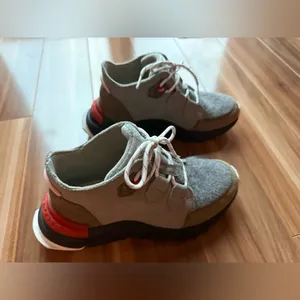 SOREL Kinetic Renegade Caribou Sneakers - size 6.5 thumbnail 2