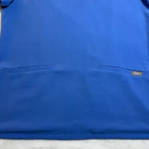 FIGS Technical Collection V-Neck Casma Three-Pocket Scrub Top Size Small thumbnail 5