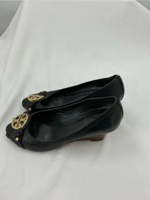 Tory Burch Black Leather Peep-Toe Heels with Gold Logo Medallion B47 thumbnail 4