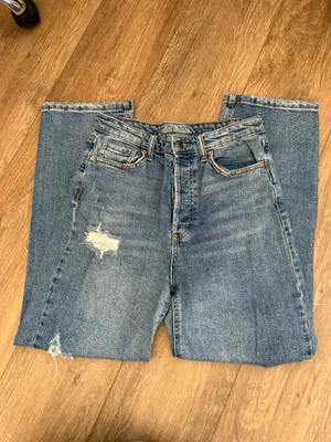 Straight Jeans thumbnail 1