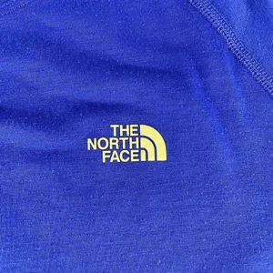 The North Face T Shirt Women's Small VaporWick Blue Polyester Stretch TNF Ladies thumbnail 3