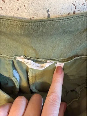 Soft Surroundings Olive Green Pull-on ankle pants, womens size medium thumbnail 5