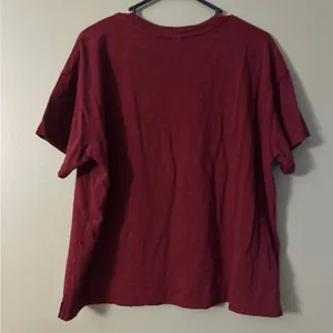 Old Navy Women’s Burgundy Short Sleeve Tee thumbnail 3
