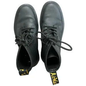 Doc Dr. Martens Awley 6 in 8-Eye Black Leather Combat Boots sz 9 Women's 8 Men's thumbnail 5