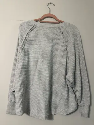 American Eagle Outfitters Oversized sweater/shirt thumbnail 2