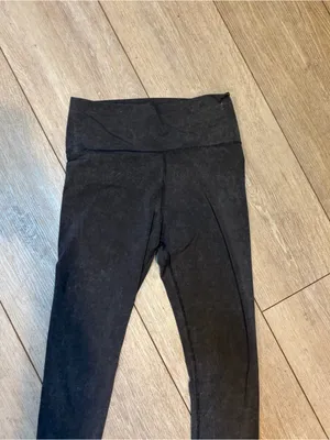 Vuori Washed Studio Legging Gray Washed in Charcoal M thumbnail 7