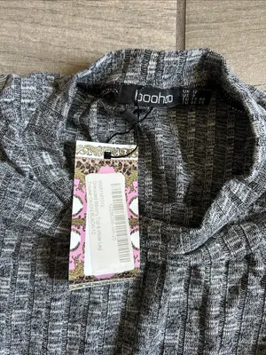 Boohoo Gray Ribbed Cropped Long-Sleeve Top thumbnail 3
