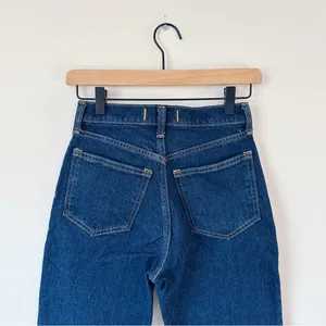 Abercrombie & Fitch Women’s The 90’s Relaxed Jean High Rise thumbnail 5