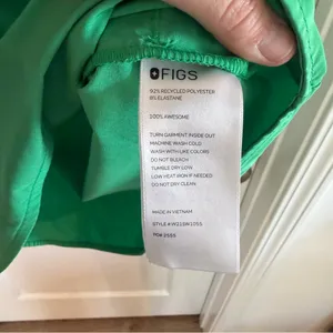 FIGS Rafaela Oversized Scrub Top XS Green Medical Hospital Technical Collection thumbnail 5