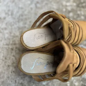 Free People Byron Strappy leather Mules size 39 8.5 heeled booties thumbnail 5