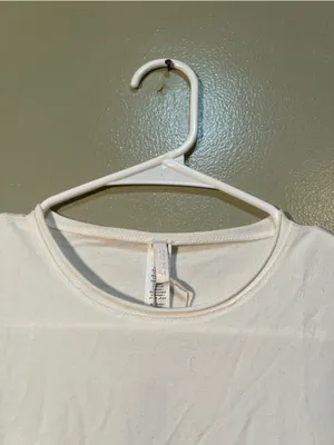 Skims Women's Size Medium Cotton Jersey Raw Edge T-Shirt Bodysuit Marble White thumbnail 11