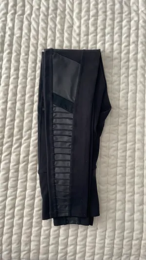 Alo Yoga Black and Grey Leggings High Waist size xs thumbnail 4