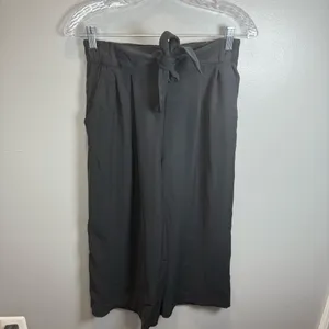 Lululemon Pants‎ Size 6 Black Noir Crop Wide Leg High Tie Waist Travel Casual thumbnail 2