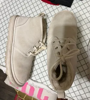 UGG Women’s thumbnail 1