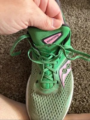 Saucony Women's Green Running Shoes with Pink Logo thumbnail 4