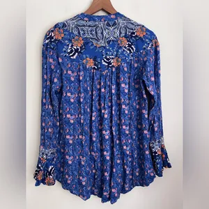 Free People Wildflower Fields Boho Blue Paisley Floral Print Tunic Top gypsy M thumbnail 6