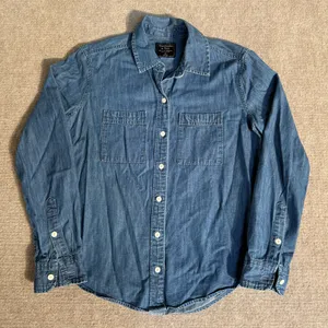 Abercrombie and Fitch Women's Blue Denim Button-up Long-sleeve Shirt - Size XS thumbnail 1