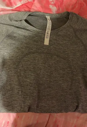 Lululemon Shirt Swiftly Tech Short Sleeve thumbnail 1