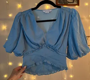 Urban Revivo V Neck Puff Sleeve Top thumbnail 1