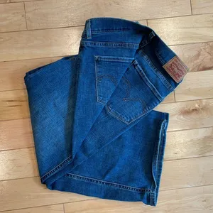 Levi’s regular wash classic wide leg crop red tag jeans thumbnail 1