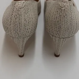 Talbots Women's Size 7 Textured Pointed Toe Pumps Ivory Tweed Kitten Heels thumbnail 5