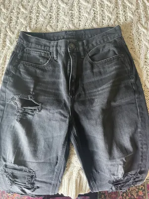 American Eagle 90s Boyfriend Jean thumbnail 2